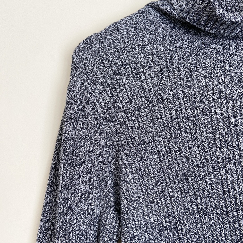 Liz Claiborne Black and White Turtleneck Sweater - Picture 4 of 5